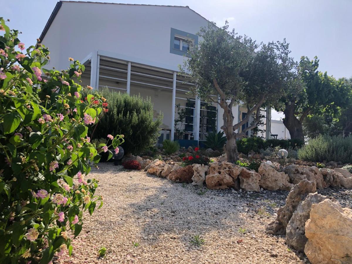 B&B Casa Del Faro Sanvallero Adults Only Portopalo Di Capo Passero Exterior foto