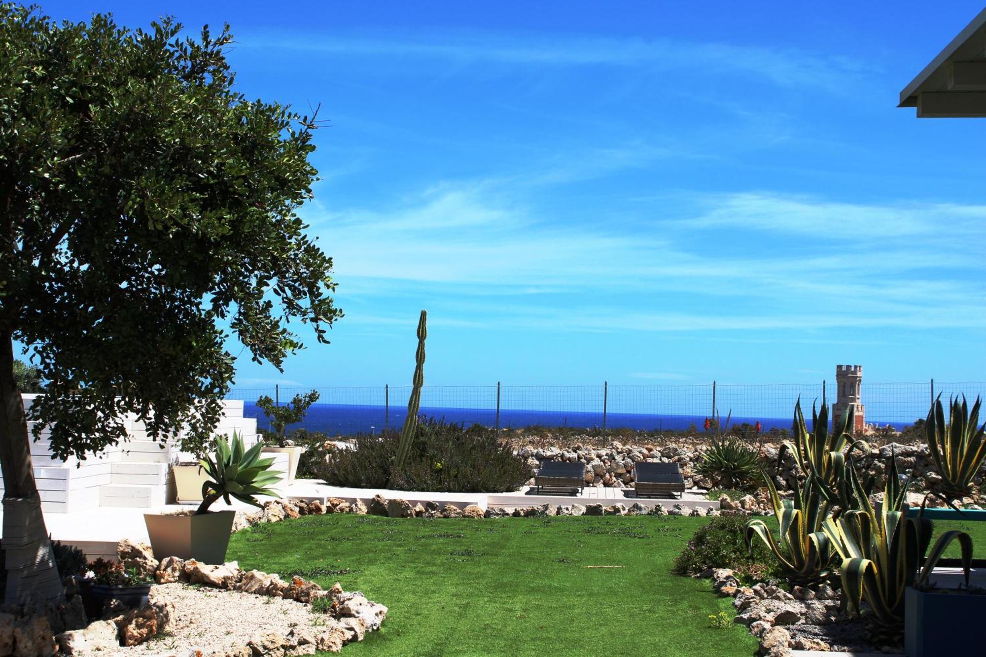 B&B Casa Del Faro Sanvallero Adults Only Portopalo Di Capo Passero Exterior foto